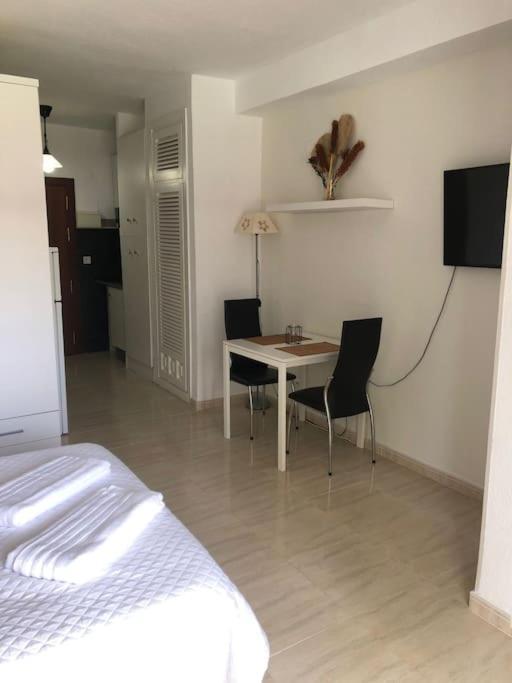 מארבלה Estudio Torre De Andalucia מראה חיצוני תמונה